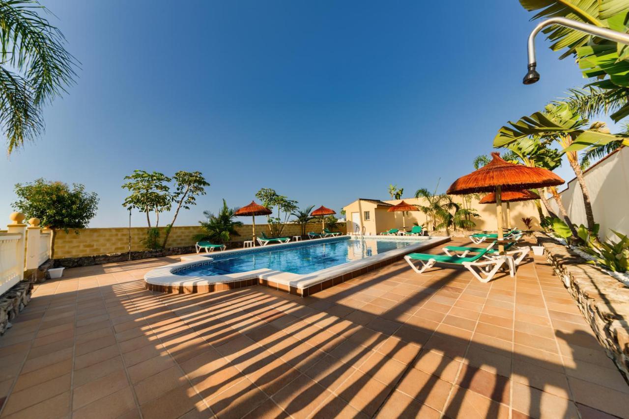 Apartamentos Villafaro Conil Conil De La Frontera Extérieur photo