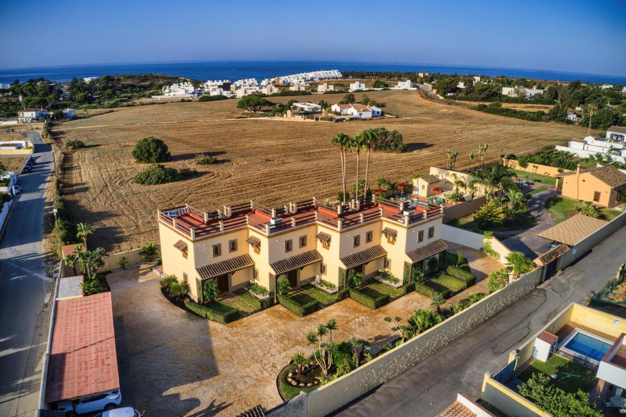 Apartamentos Villafaro Conil Conil De La Frontera Extérieur photo