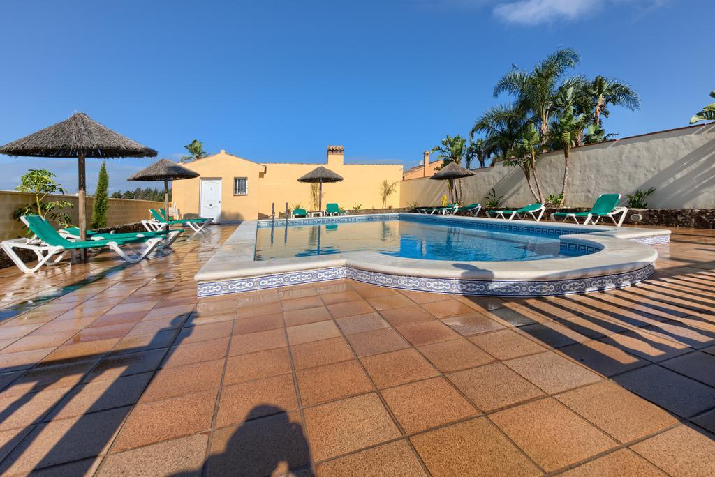 Apartamentos Villafaro Conil Conil De La Frontera Extérieur photo