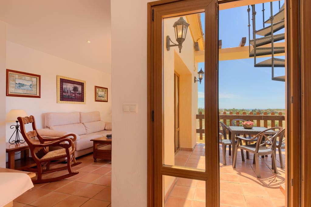 Apartamentos Villafaro Conil Conil De La Frontera Extérieur photo