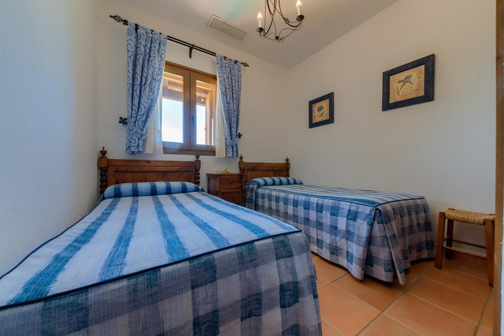Apartamentos Villafaro Conil Conil De La Frontera Extérieur photo